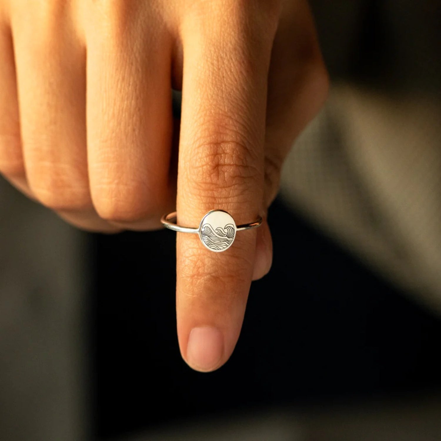 925 Sterling Silver Signet Ring b637145c-8cec-429c-bba9-9d3d70a02d57-Max Trendsi