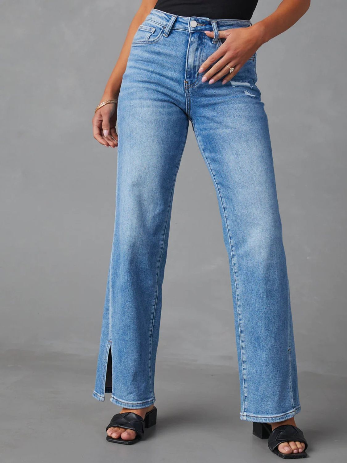 Slit Buttoned Jeans with Pockets Medium b68fa9a7-47e7-4b32-a322-6a500312c8ff-Max Trendsi
