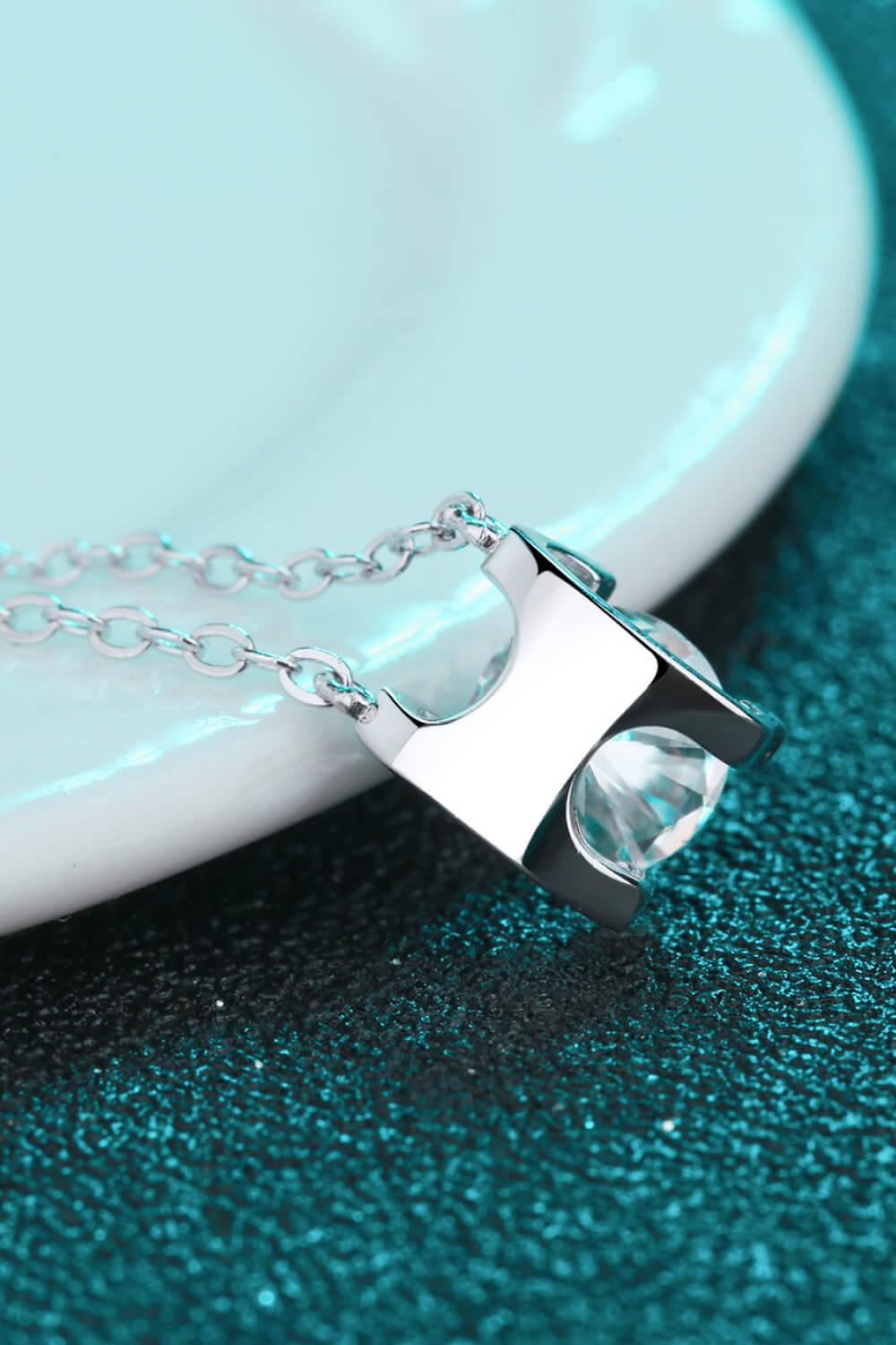 1 Carat Moissanite Chain Necklace b89421a609fc4d448889d9781b9f8bf4-Max Trendsi