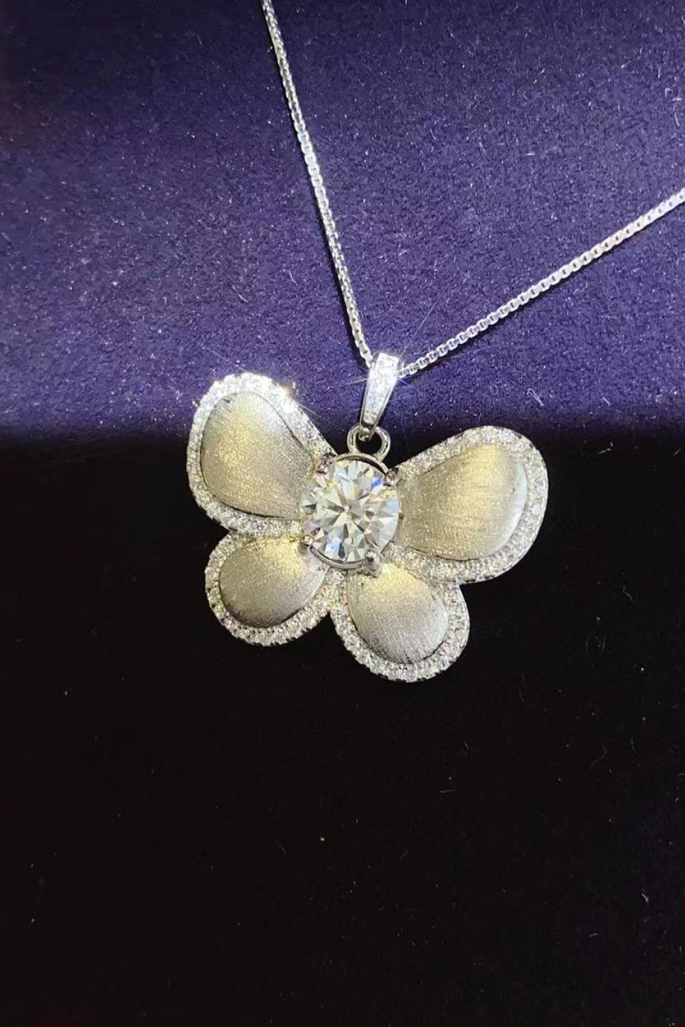 1 Carat Moissanite Butterfly Pendant Necklace b96d35aa52a74ec48111ededc25a7df3-Max Trendsi