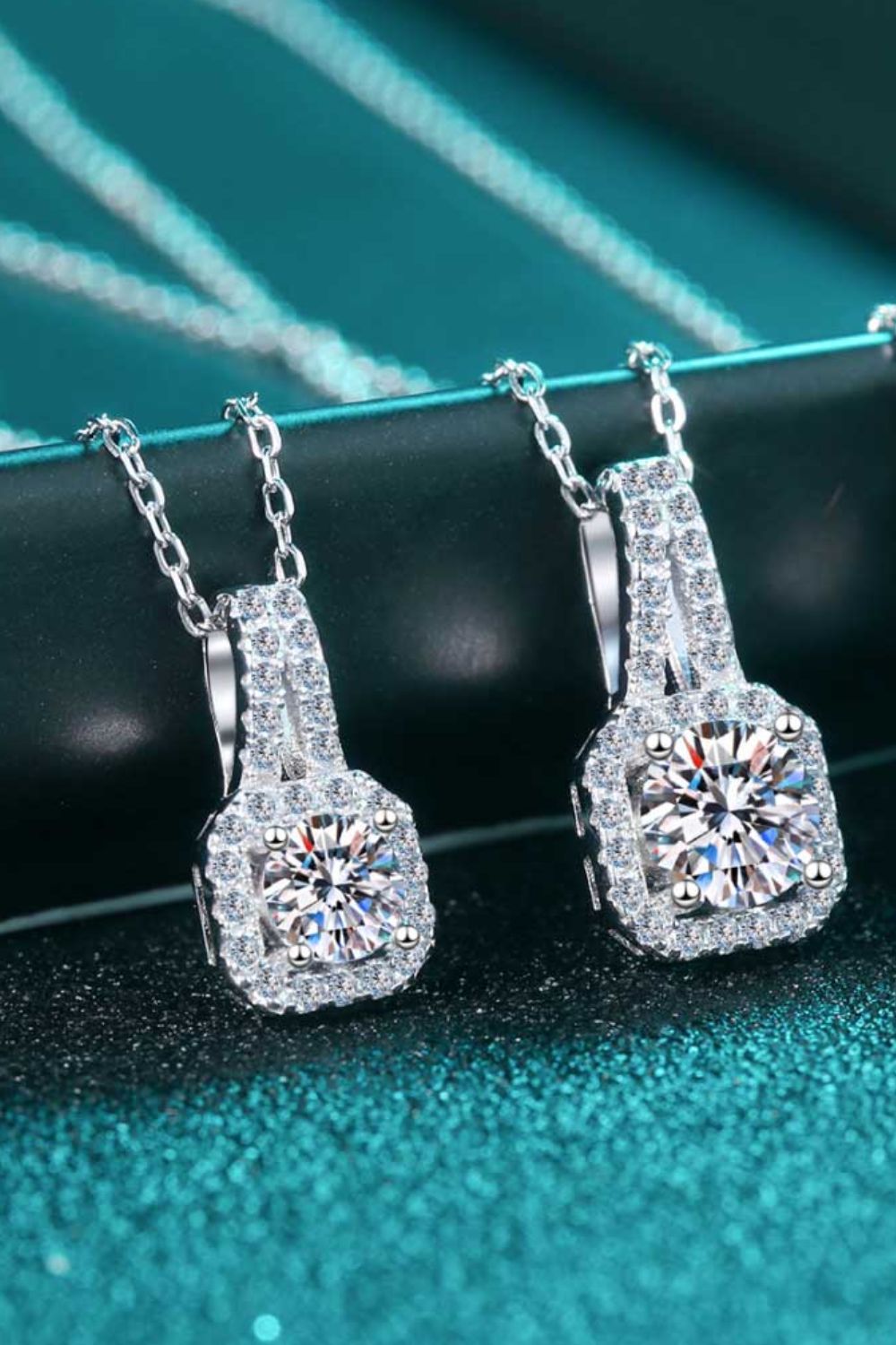 Adored 1 Carat Moissanite Necklace b9d7116707834833881ac47f56b176b4-Max Trendsi