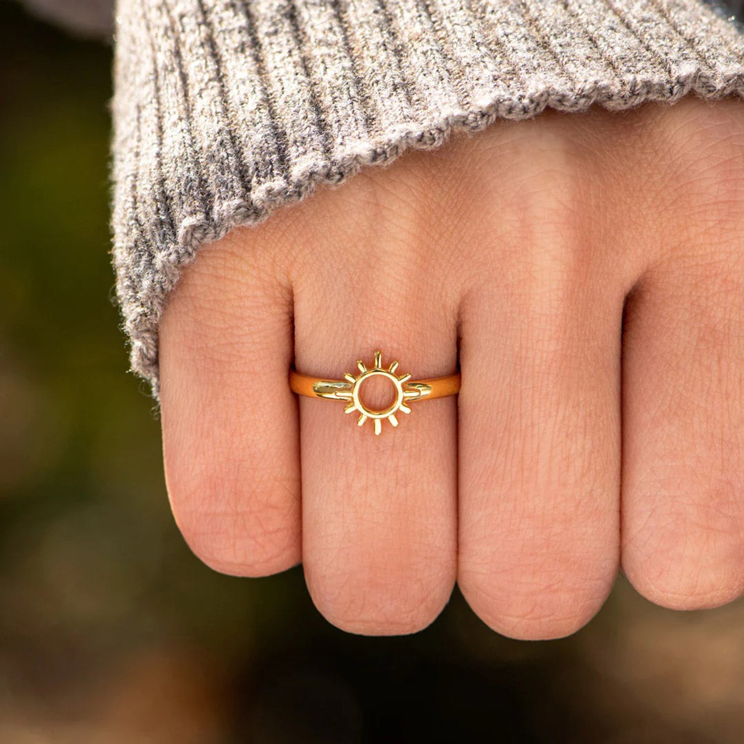 Sun Shape 18K Gold-Plated Ring baf3257b-2771-47e9-b5c8-bf57bfb457cf-Max Trendsi