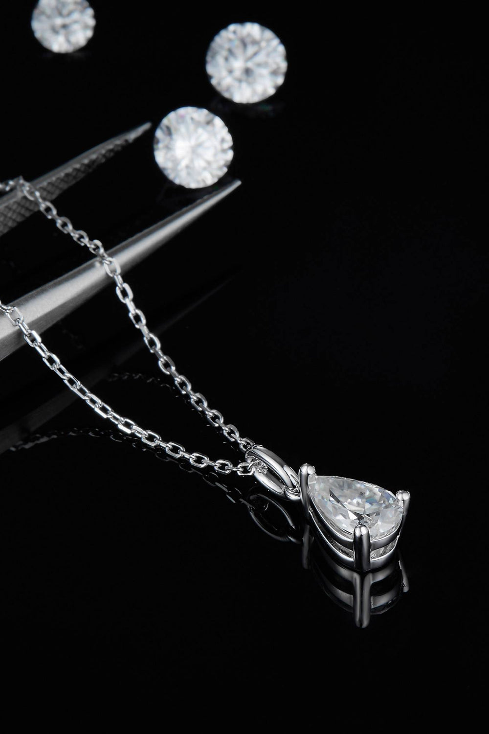1 Carat Moissanite 925 Sterling Silver Necklace bc90ede7ee1a4b9889d2ee93e360f836-Max Trendsi