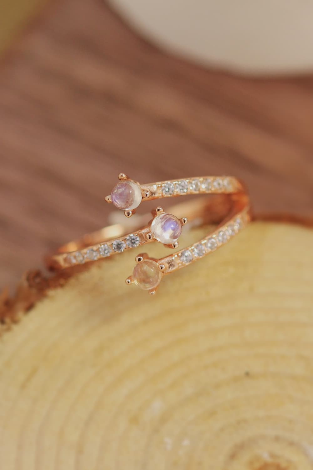 High Quality Natural Moonstone 925 Sterling Silver Ring bdc766c1fd384215967d6a9cf4c21374-Max Trendsi