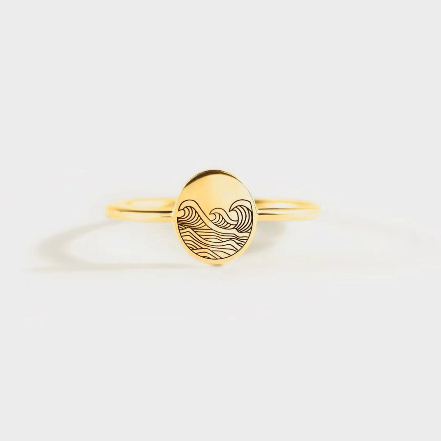 925 Sterling Silver Signet Ring Gold bebcec51-508b-40f7-8bc0-8bc8baaae147-Max Trendsi