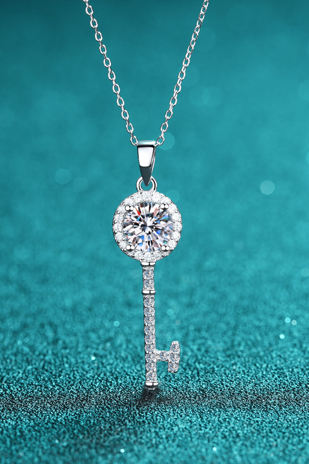 Adored Moissanite Key Pendant Necklace c070567084f947048d2ae208d092f96d-Max Trendsi