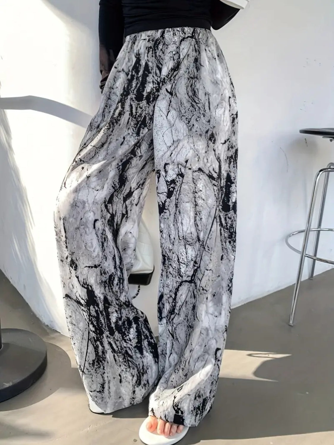 Printed Wide Leg Pants Black c109cc05-b6b0-464b-a305-816c7998d5df-Max Trendsi