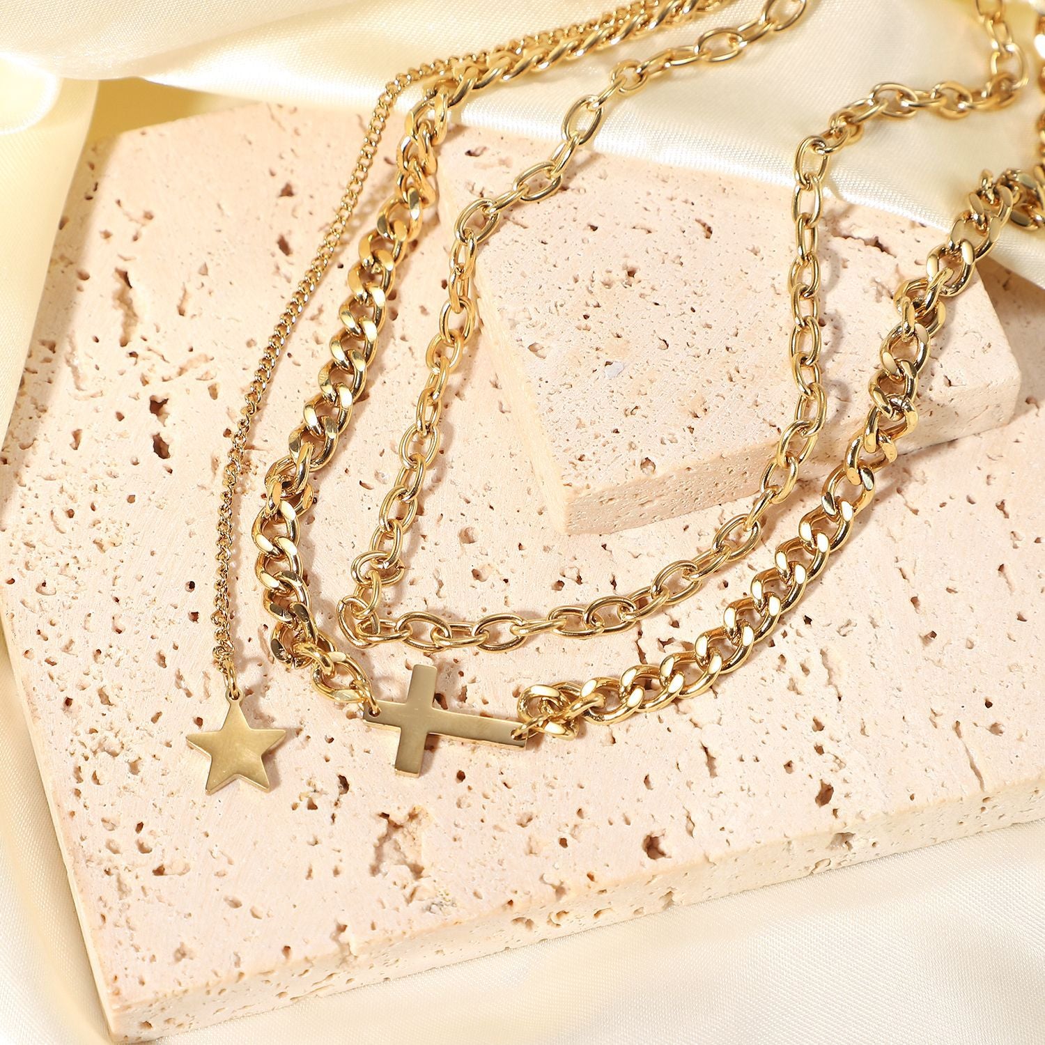 18K Gold Cross and Star Pendant Double Layer Necklace c8119f84-d7f5-41e0-9e09-738906ff2b0d Artshiney