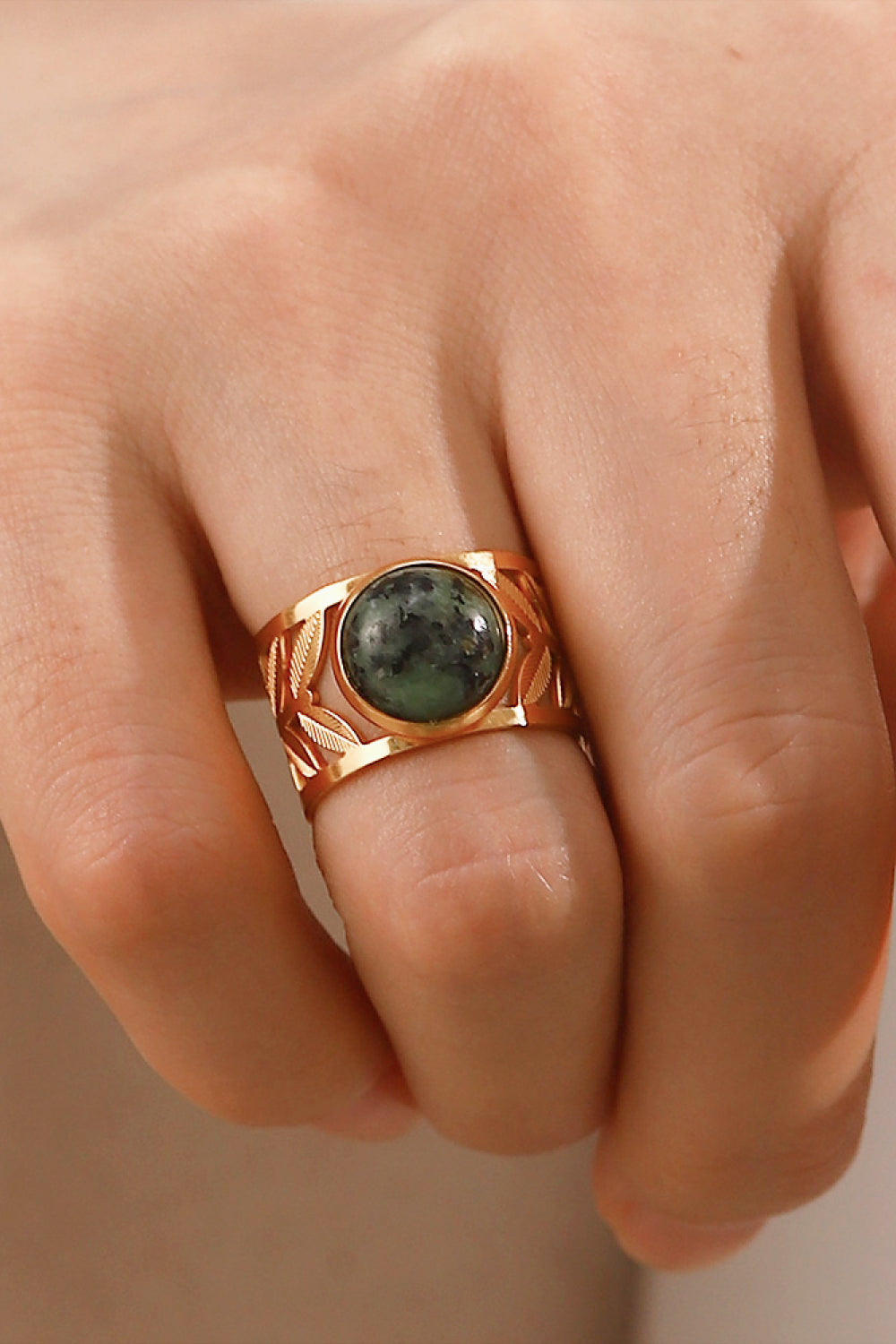 18k Gold Plated Malachite Leaf Ring ca652e0be5c04fc4b1e3c2e0a68a794f-Max Trendsi