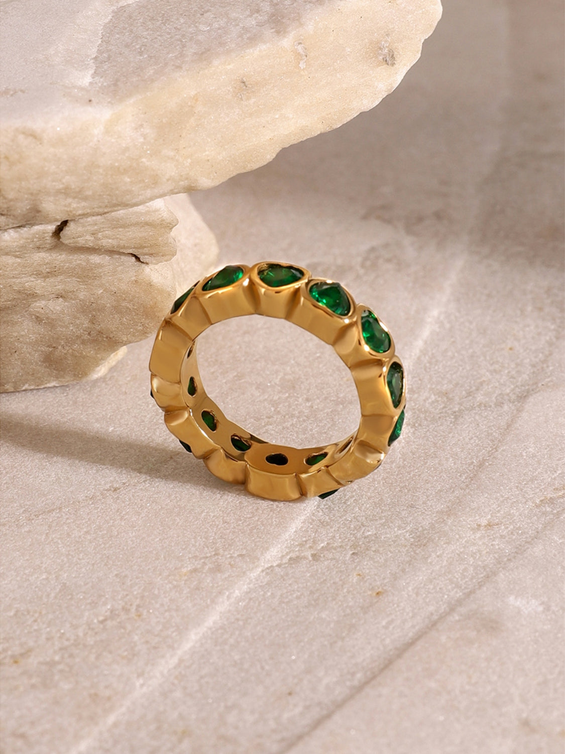 18K Gold-Plated Inlaid Zircon Ring cc75d0eb-2e62-4055-b14b-0de01c3868db-Max Trendsi