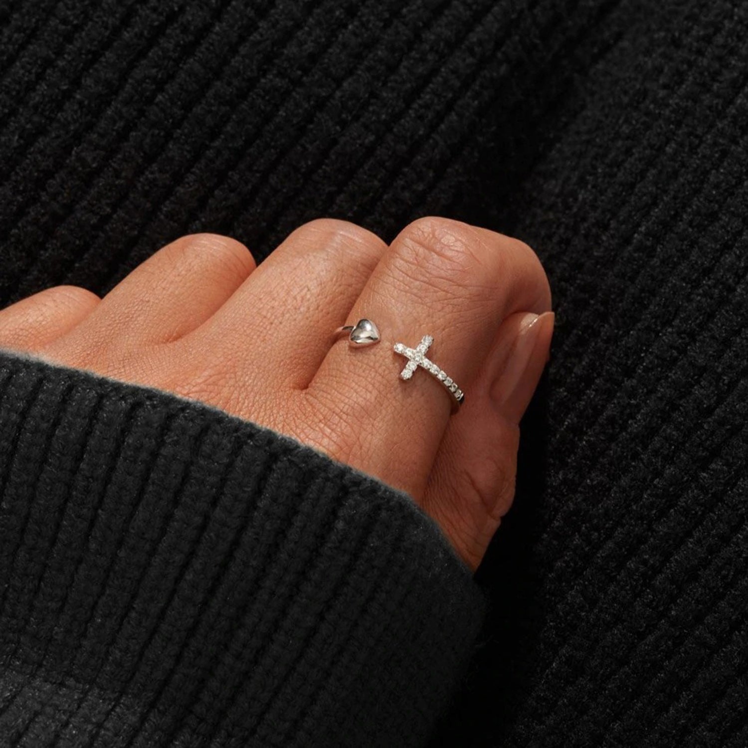 Heart Shape Cross Inlaid Zircon Open Ring d4a84230-6e83-4d05-aeb9-eec41a74b333-Max Trendsi