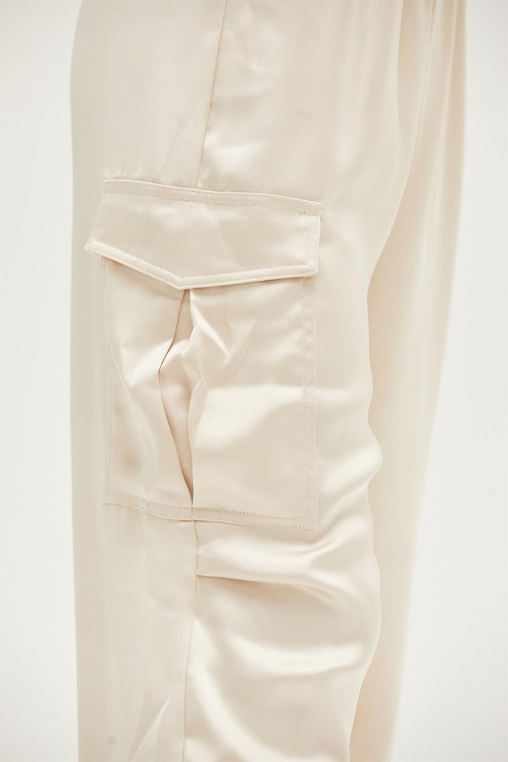 HYFVE Approach Satin Drawstring Hem Cargo Pants d9292e88-3a96-4c38-8259-2d29176a7728-Max Trendsi