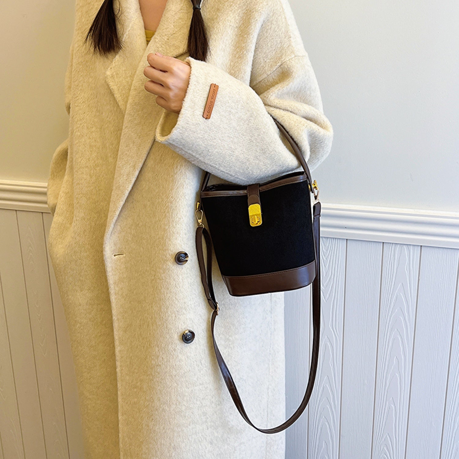 PU Leather Bucket Crossbody Bag deb79559-f7d9-4412-83fc-8f36872e364a-Max Trendsi