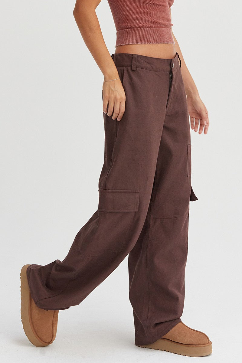 HYFVE Elastic Waist Wide-Leg Cargo Pants e12f4adc-c4ef-4a8a-a62e-e61be4f353a8-Max Trendsi