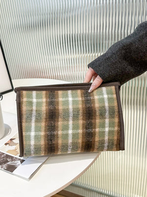 Contrast Plaid Clutch with Zipper e138ed9e-6baf-48c9-8109-f2293509db03-Max Trendsi