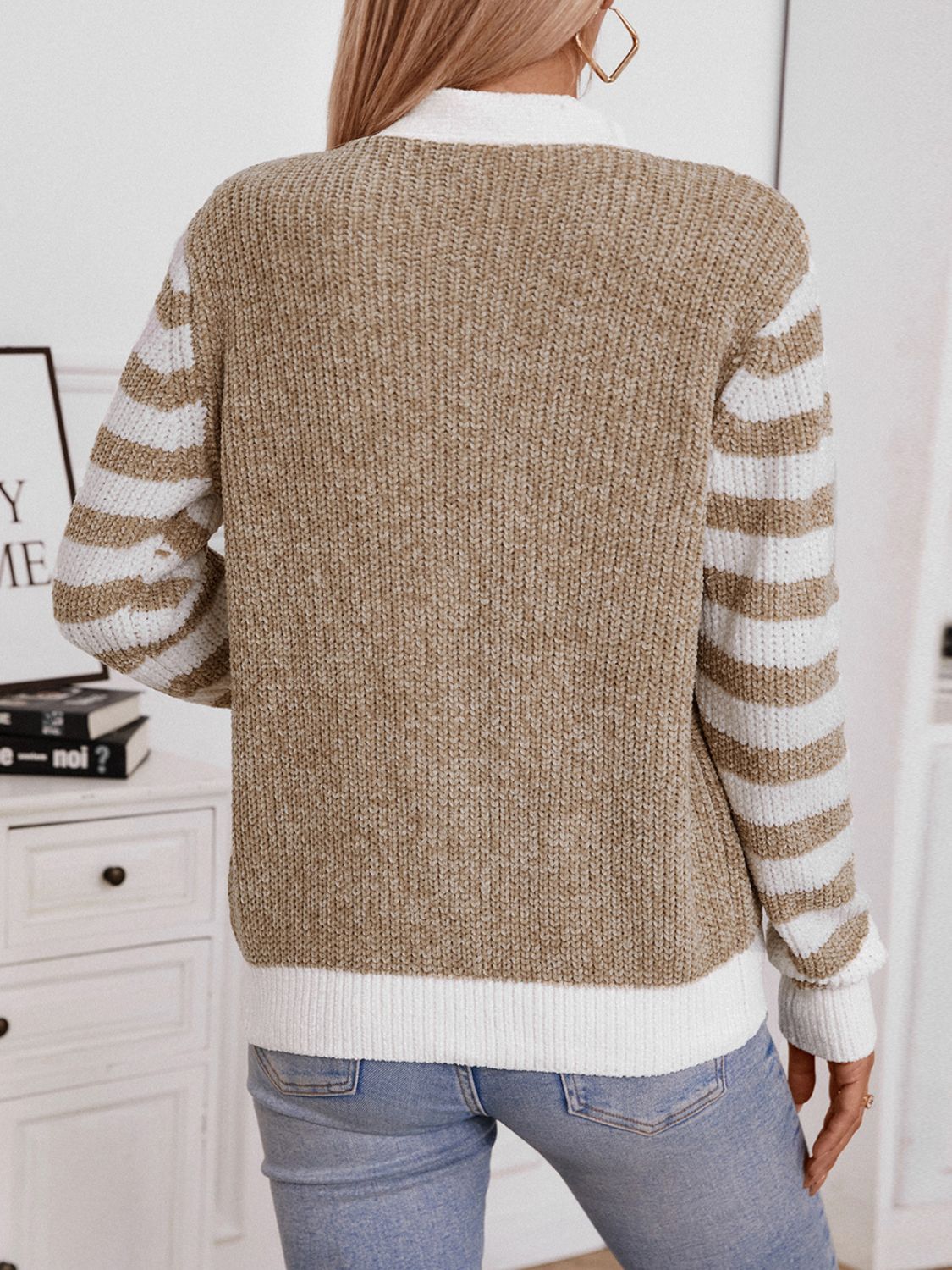 Striped Button Up Long Sleeve Cardigan e195b48e-c2f2-4a73-8499-b8245c560964-Max Glownestbest