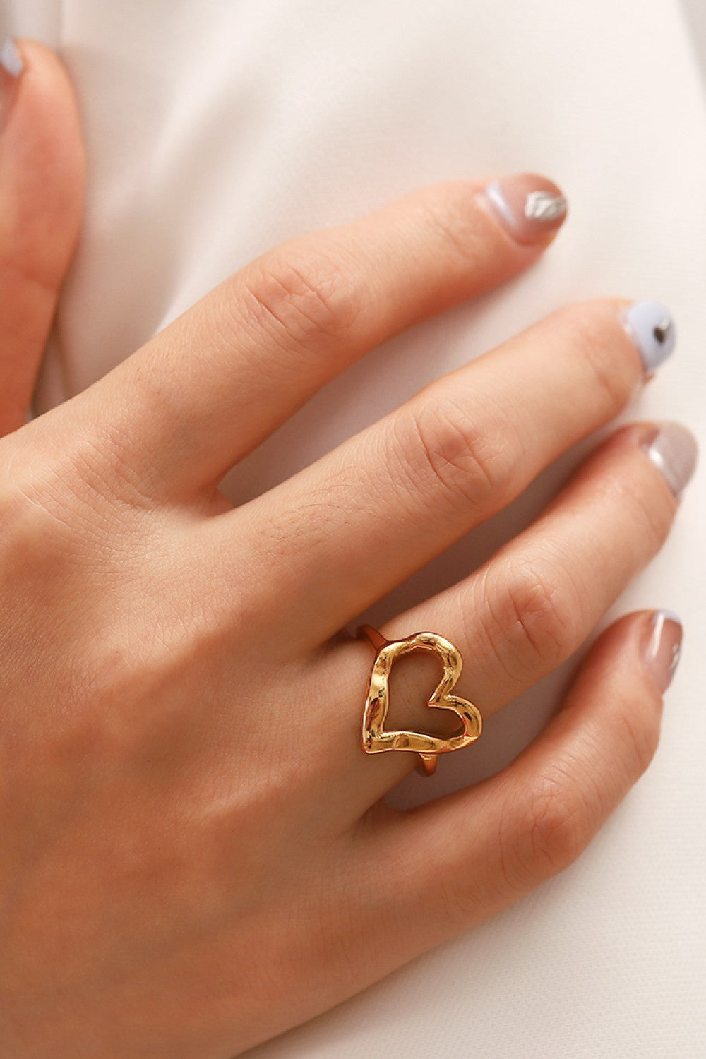 18K Gold Plated Heart-Shaped Ring e43fb7a95f9d46419b7c0eb56ced593b-Max Trendsi