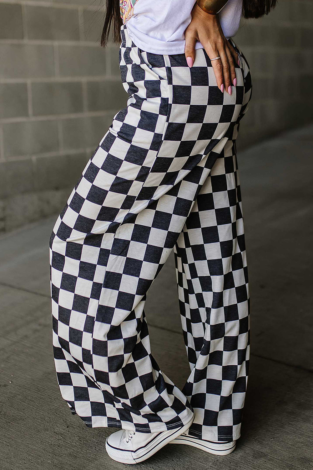 Checkered Wide Leg Pants e8a00e21-c7a5-4a1d-8941-48b48652a153-Max Trendsi