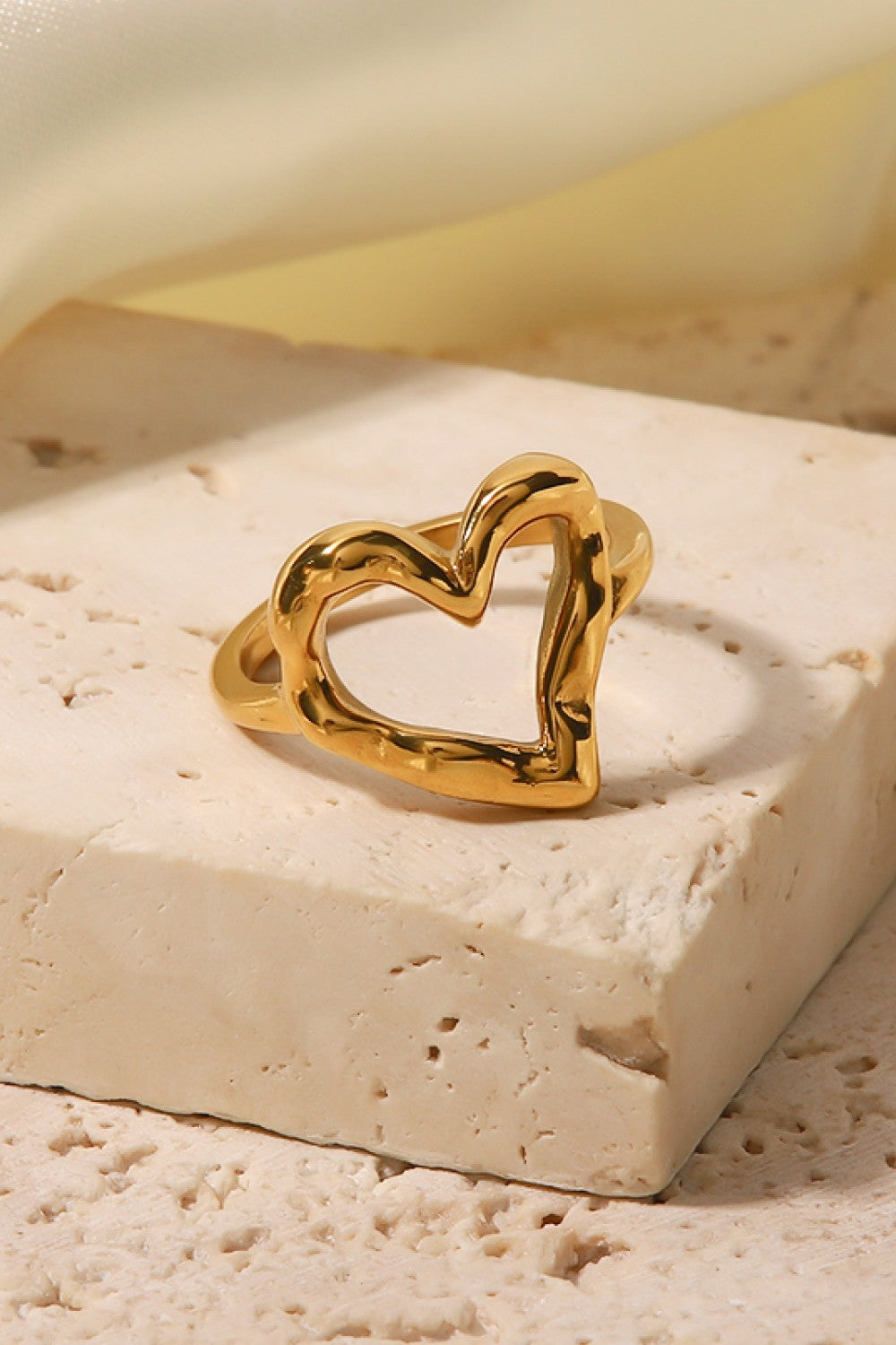 18K Gold Plated Heart-Shaped Ring eab6acd4bd2a4431969927d54661bbf6-Max Trendsi