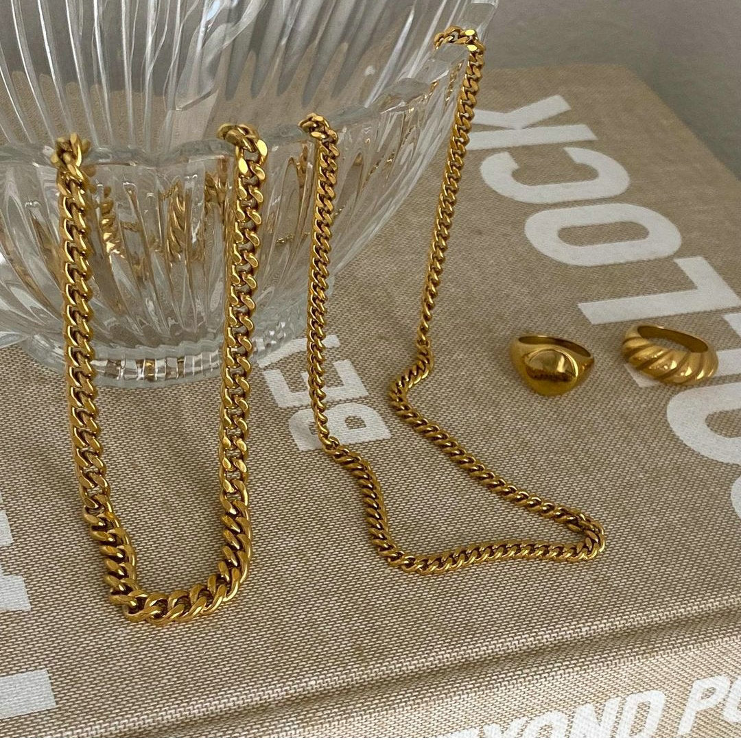 18K Gold Vintage Simple Cuban Chain Design Versatile Necklace edda7a9a-97ef-456d-a40e-947ac67f456e Artshiney