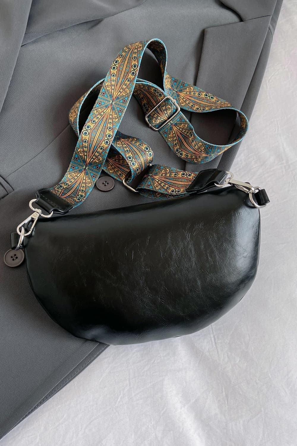 PU Leather Sling Bag f1c87cf0c82b4b32badb6a30e646faa5-Max Trendsi