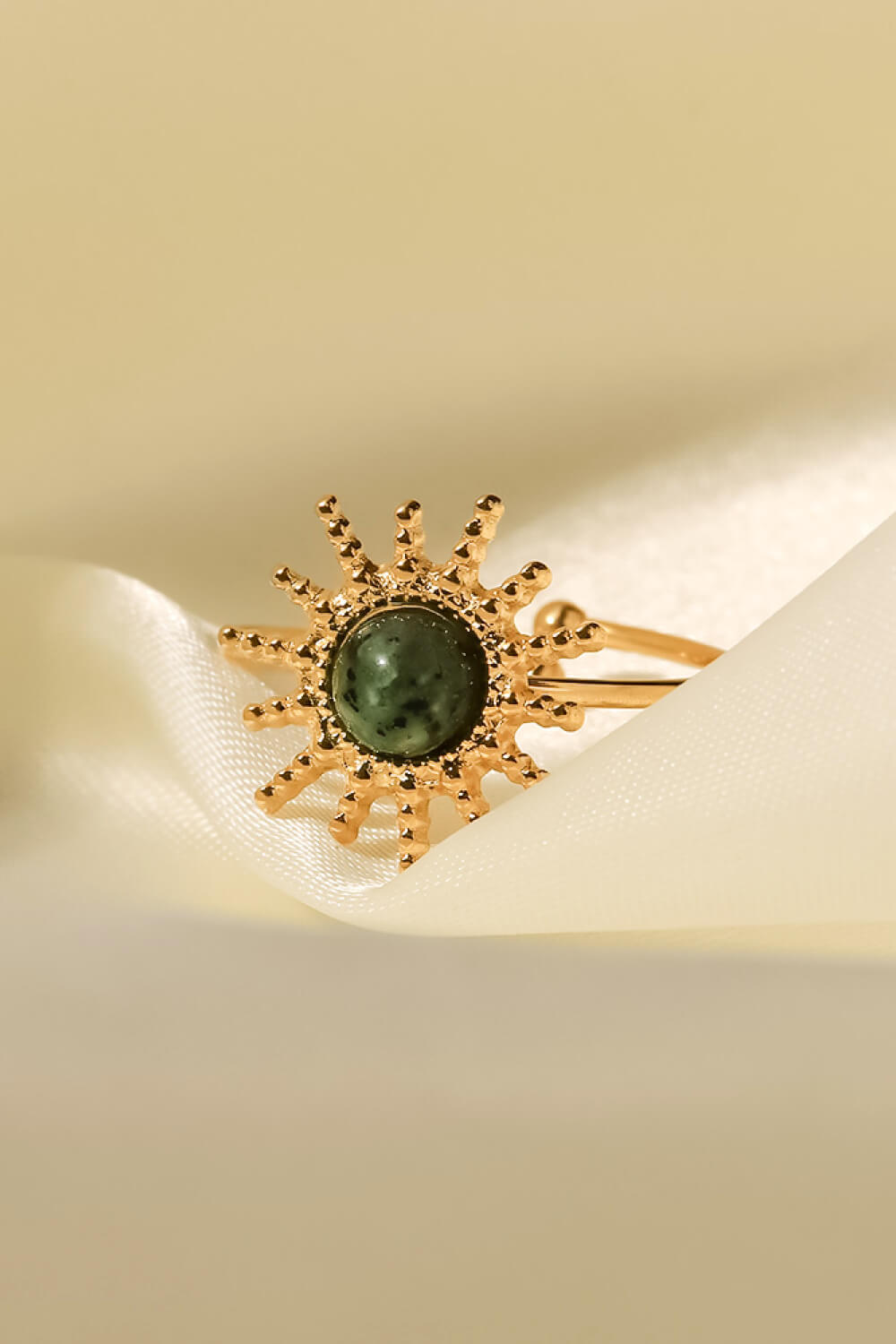 Natural Stone Sun Shape Open Ring f391d0af887249779d3f347510efa5a5-Max Trendsi
