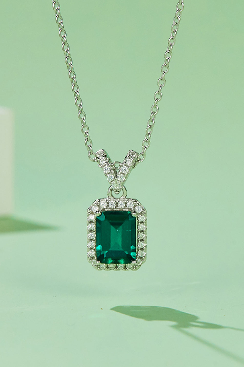 Adored 1.25 Carat Lab-Grown Emerald Pendant Necklace f8491bc4f95940f188c8541974531b37-Max Trendsi