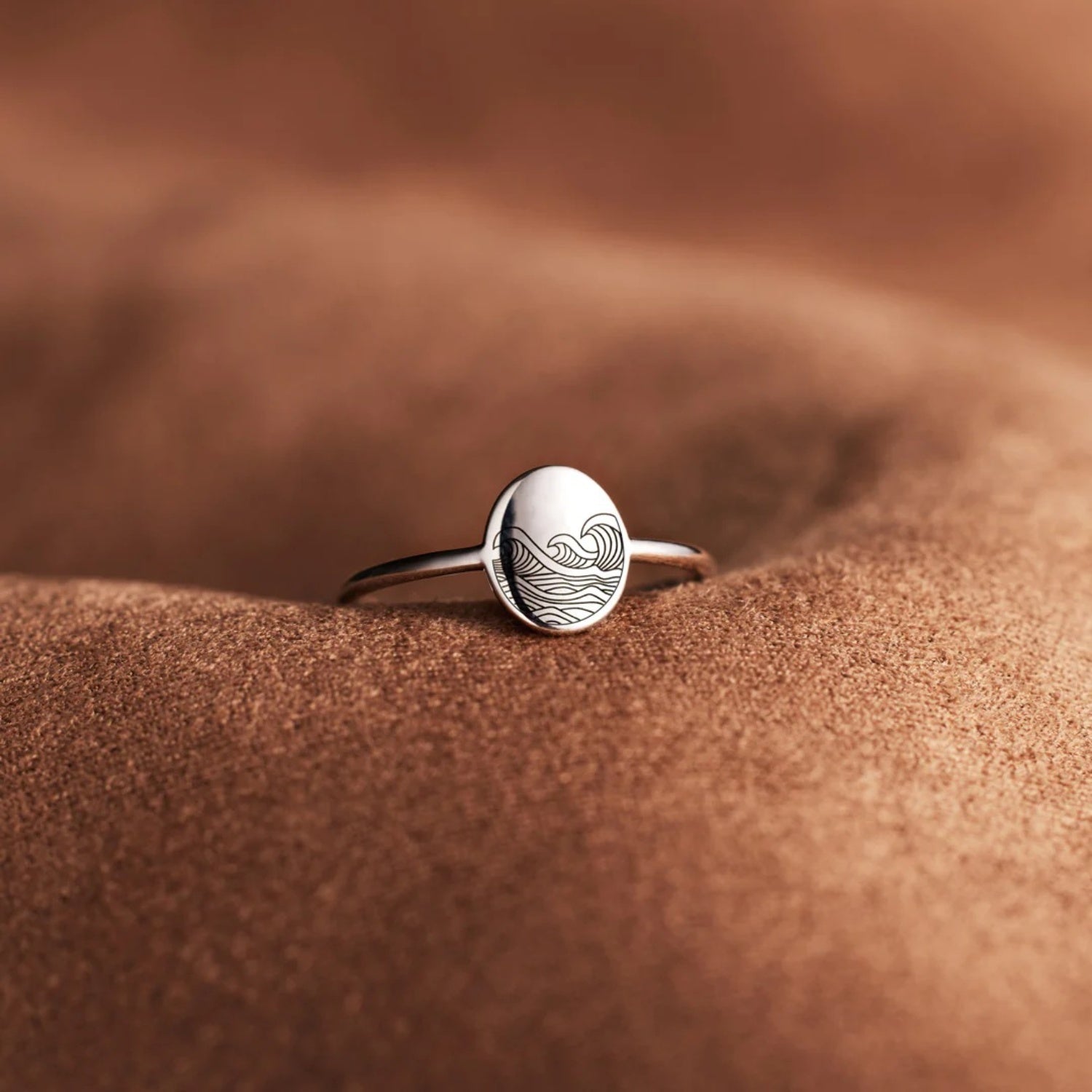 925 Sterling Silver Signet Ring f8d39e61-d918-4954-ae7f-507abc333455-Max Trendsi