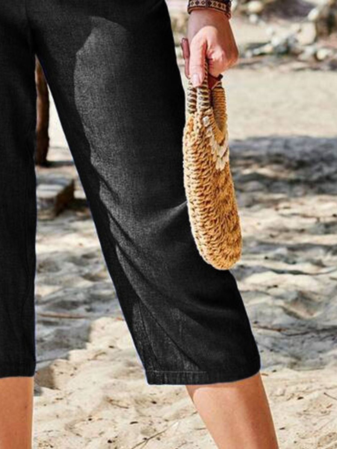 Pocketed Elastic Waist Capris f94c8362-75d8-4532-aafb-7add1ec7cb1b-Max Trendsi