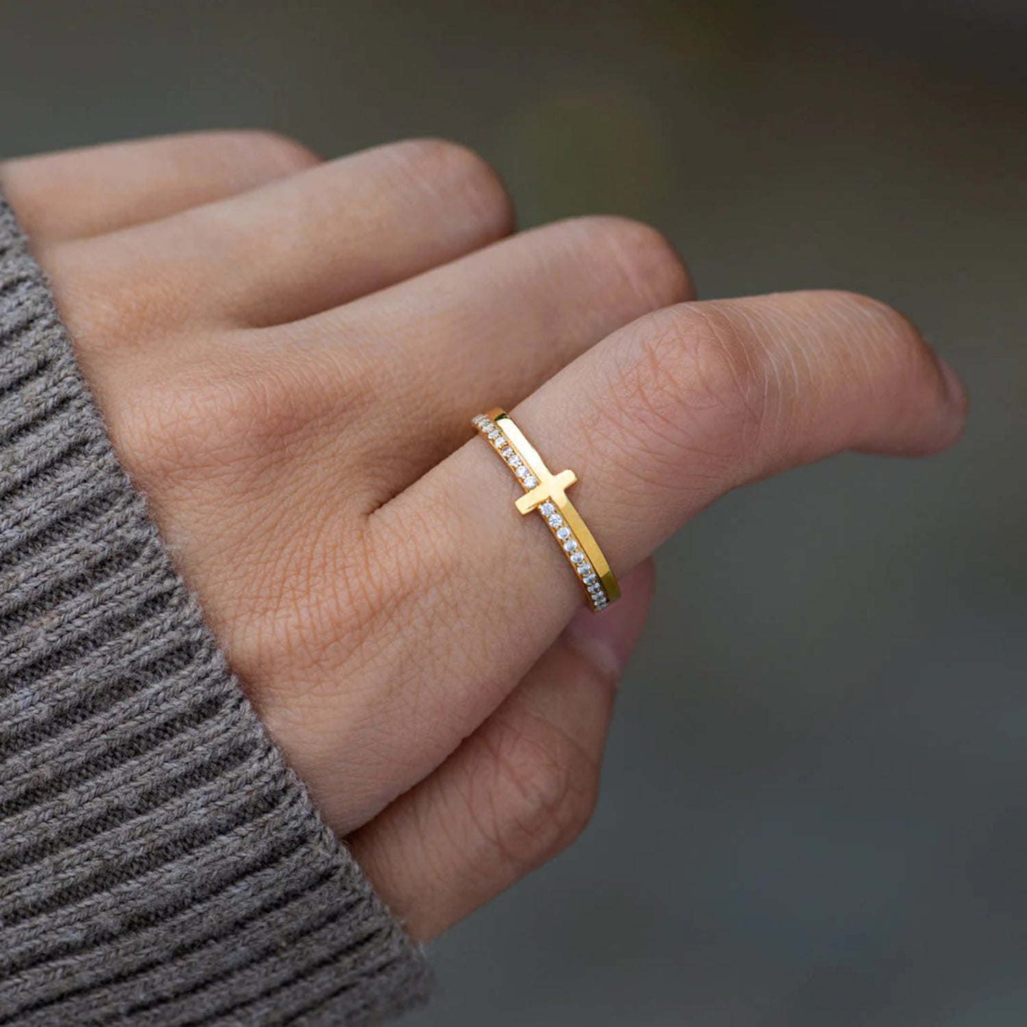 Zircon 925 Sterling Silver Cross Ring f995a62f-8f74-468d-8415-b3937e4b4848-Max Trendsi
