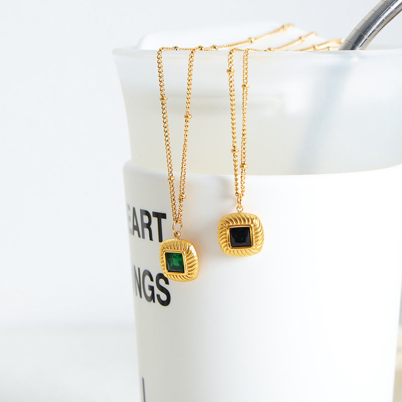 18K Gold Fashionable Retro Square Inlaid Gem Design Court Style Earrings Necklace Set fb446600-2468-4fd9-b07a-65c072f830de Artshiney