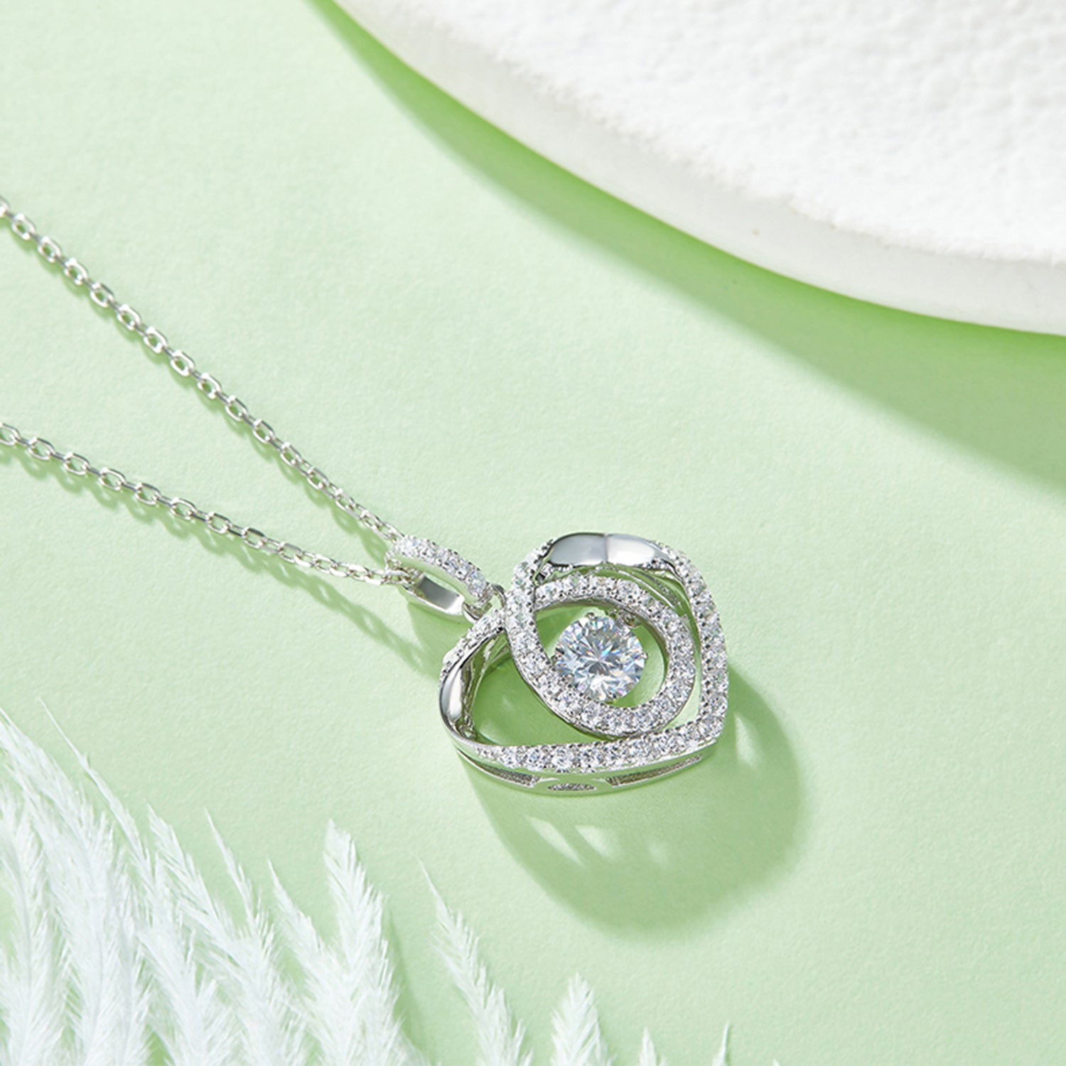 Moissanite 925 Sterling Silver Heart Shape Necklace fde7621a-5cfc-4a39-a2dc-0cc7d174476c-Max Trendsi