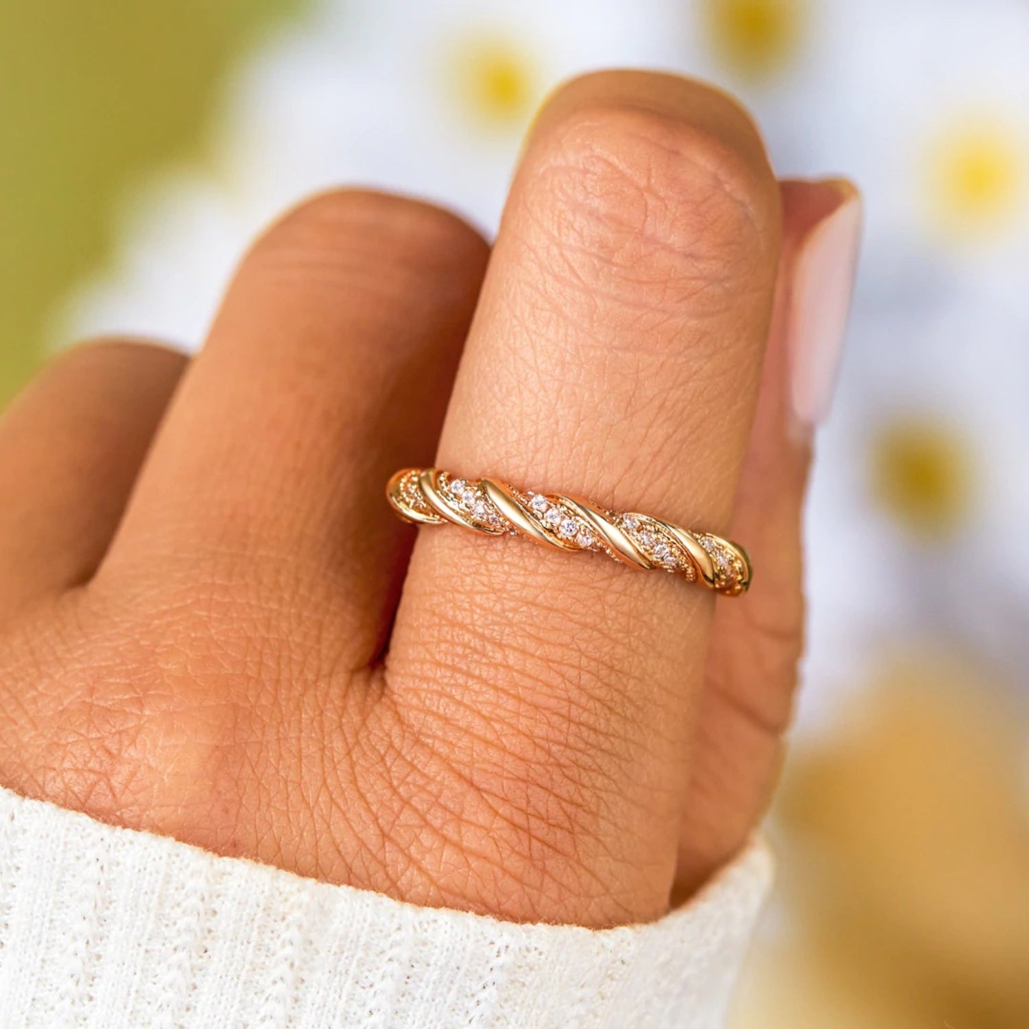 925 Sterling Silver Inlaid Zircon Ring fe5aff38-59e6-445e-857f-43268048808f-Max Trendsi