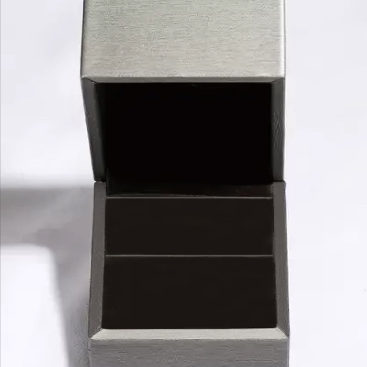 925 Sterling Silver Signet Ring ff2aab29-bbc7-4560-b434-9397b1fd1a94-Max Trendsi