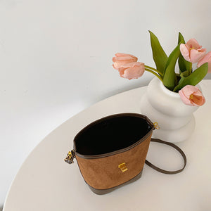 PU Leather Bucket Crossbody Bag ff4819cf-0948-42eb-b200-f9eedd1e405f-Max Trendsi